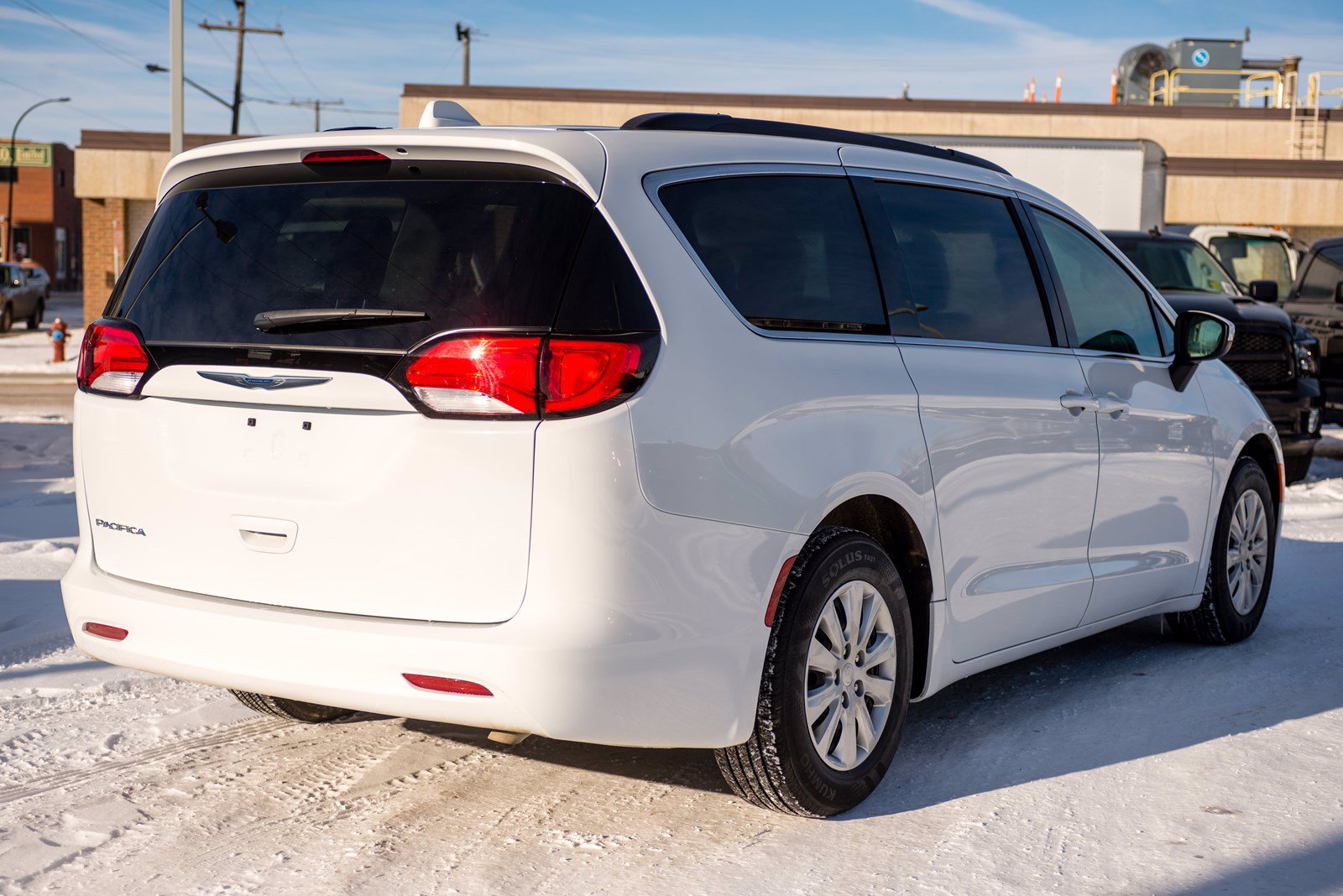 Certified PreOwned 2017 Chrysler Pacifica LX Bluetooth 2nd & 3rd