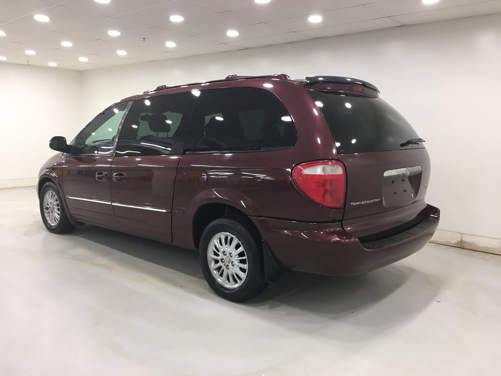 PreOwned 2003 Chrysler Town & Country Limited AWD Leather Sunroof