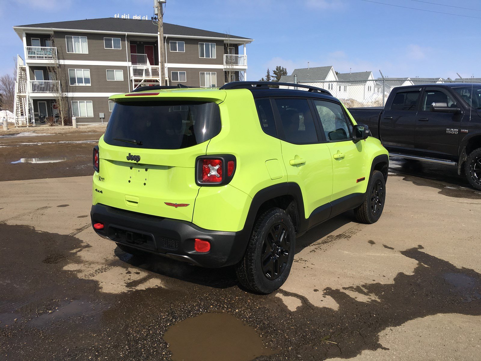 new-2018-jeep-renegade-trailhawk-heated-leather-nav-remote-start-back